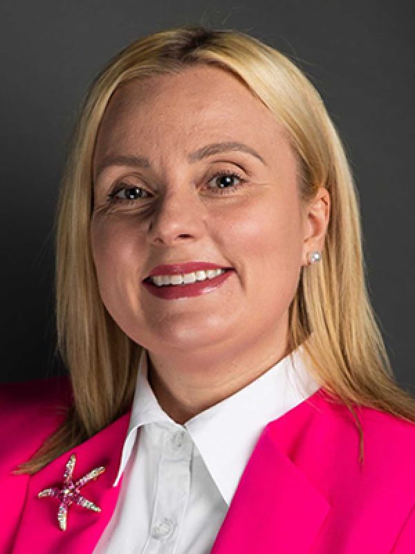 tonya_headshot